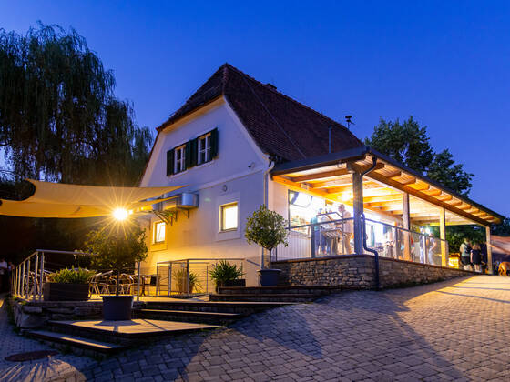 Self-service restaurant at Tierwelt Herberstein.