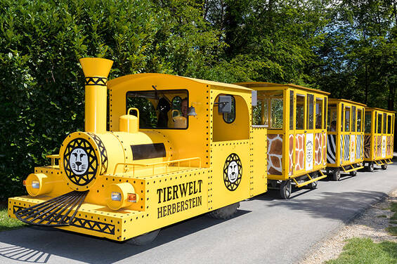 All aboard the scenic train at Tierwelt Herberstein!