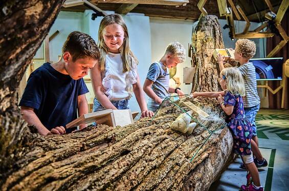 Children at the House of Biodiversity in Tierwelt Herberstein (c) mavric