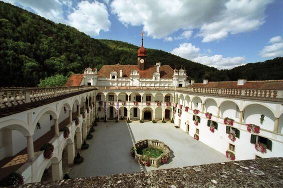 Florentiner Hof at Herberstein Wildlife Park